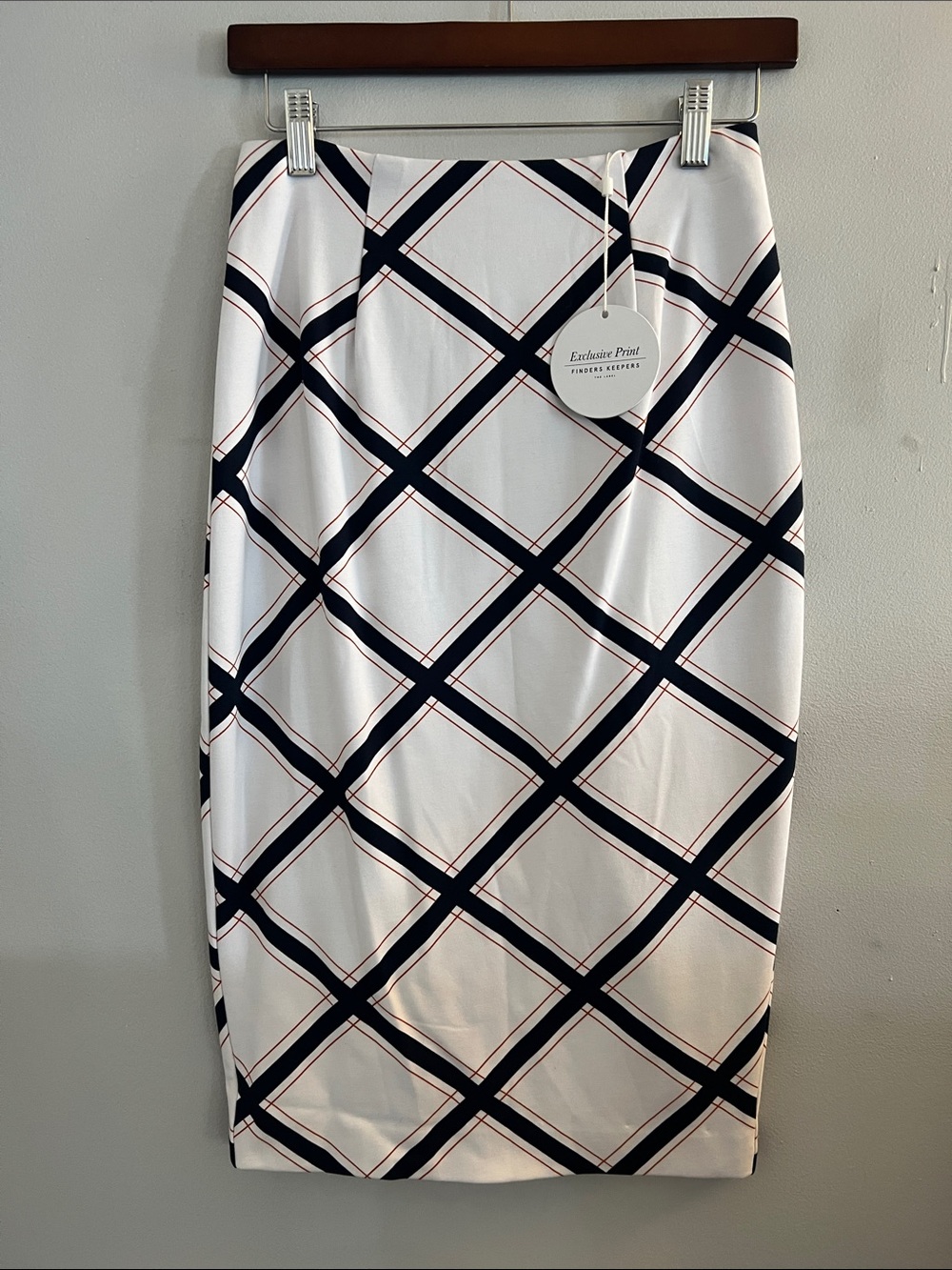 FINDERS KEEPERS pencil midi length skirt NWT